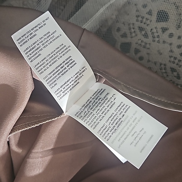 BEBE Fit and Flare Mauve Pink Embroidered 3 Layer Skirt womens size 6 NWT - Picture 12 of 12